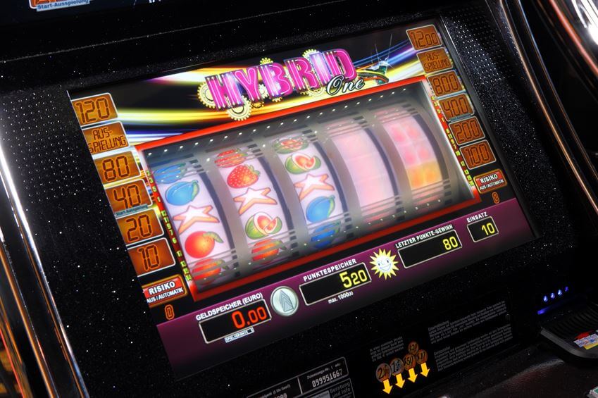Hybrid casino